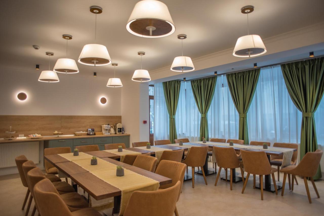 Boga Rooms Sinaia Ngoại thất bức ảnh