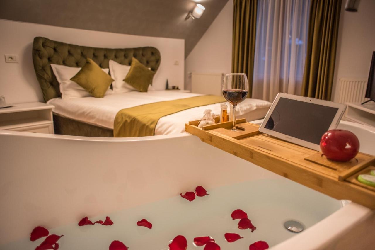 Boga Rooms Sinaia Ngoại thất bức ảnh